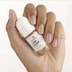 Essence THE PREP & PLUMP BASE COAT 6 Essence THE PREP & PLUMP BASE COAT -Exquisite Pflege MAM 10331985 SHOP IMAGE 1.4