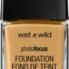 Wet N Wild Photo Focus Foundation Dewy - DESERT BEIGE