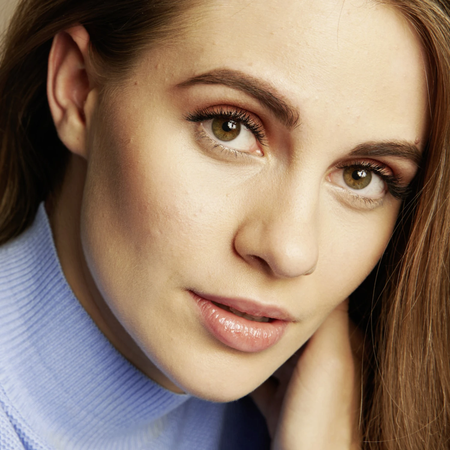 Maybelline New York Express Brow Ultra Slim Augenbrauenstift Nr. 01 Blonde 2 Maybelline New York Express Brow Ultra Slim Augenbrauenstift Nr. 01 Blonde – Bild 2