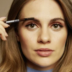 Maybelline New York Express Brow Ultra Slim Augenbrauenstift Nr. 01 Blonde 13 Maybelline New York Express Brow Ultra Slim Augenbrauenstift Nr. 01 Blonde -Exquisite Pflege MAM 8253177 SHOP IMAGE 1.4